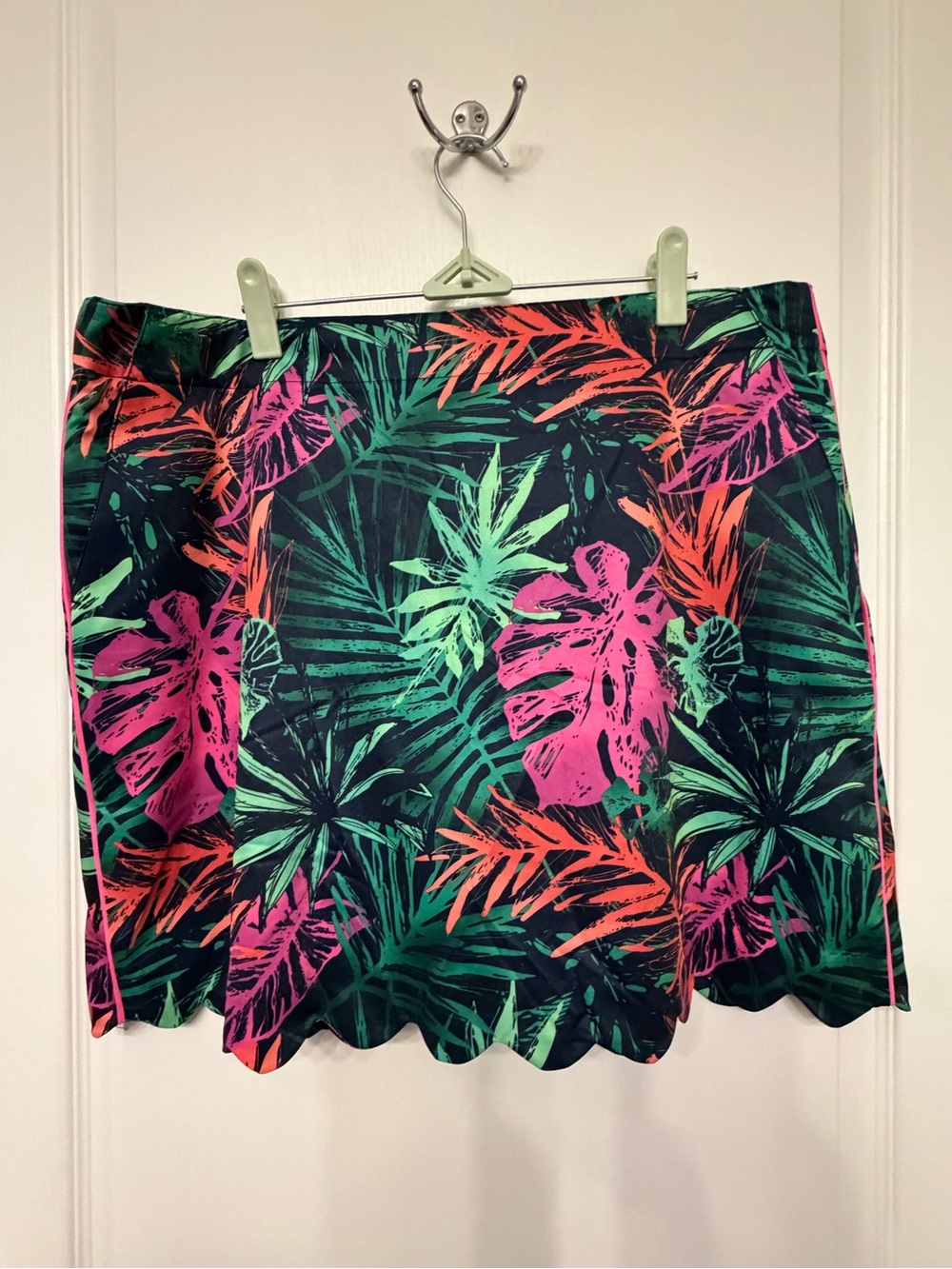 NWT Lady Hagan Tropical Palm Print Scalloped Hem Skort - Size 14